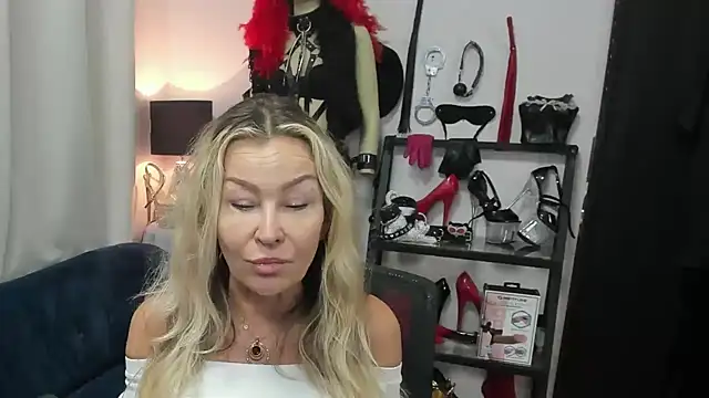 crystaLUX online show from 14, 5, 2026