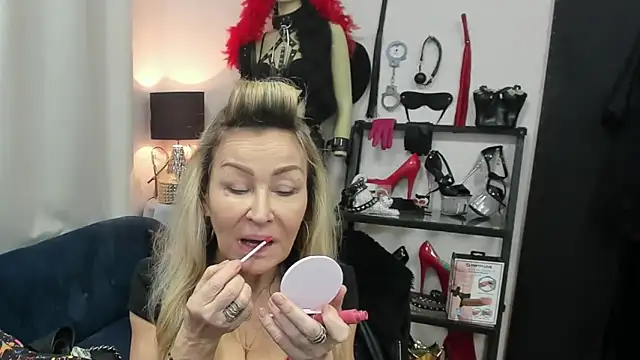 crystaLUX online show from 23, 3, 2026