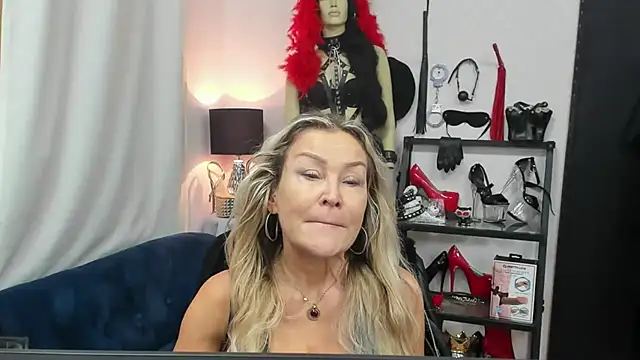 crystaLUX online show from 15, 10, 2025