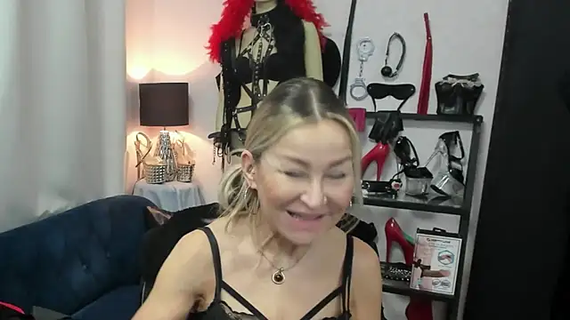 crystaLUX online show from 9, 4, 2026