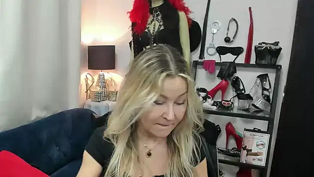 crystaLUX online show from 14, 4, 2026