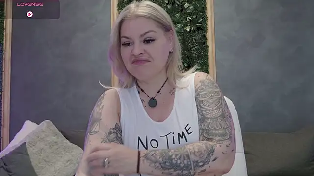 Raven Luna online show from 18, 5, 2026