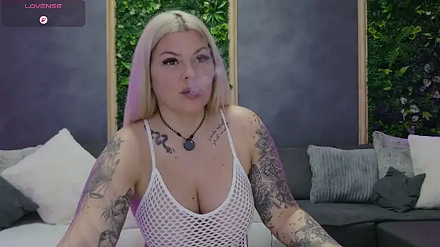 Raven Luna online show from 13, 7, 2026