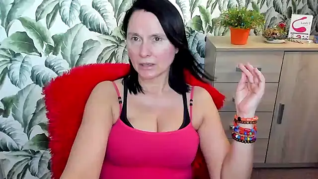 Ellennaughty online show from 20, 2, 2025