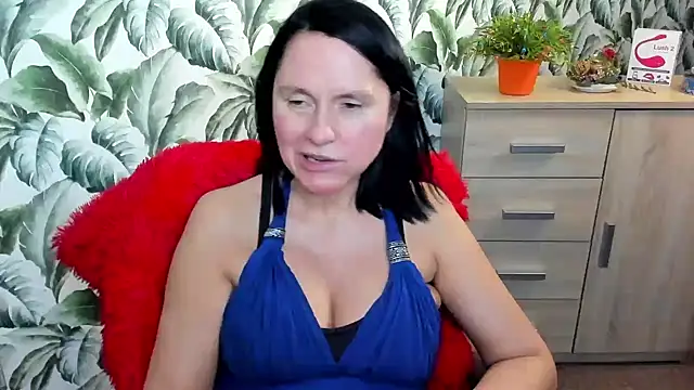 Ellennaughty online show from 5, 2, 2025