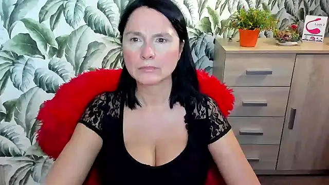 Ellennaughty online show from 2, 1, 2025