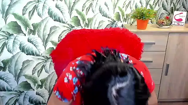 Ellennaughty online show from 31, 12, 2024