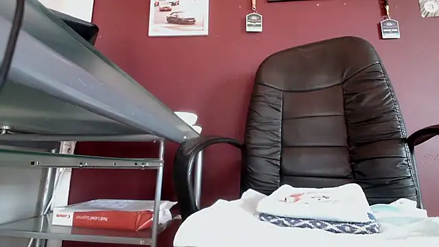 Snapshot of riverside197575 chatting on 8, 2, 2026 riverside197575 online show from 8, 2, 2026