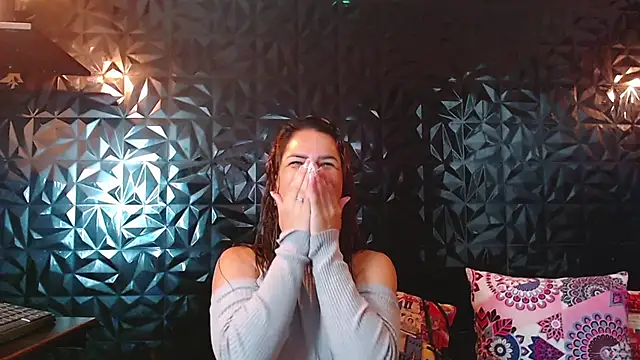 PINK  LOLA1 online show from 4, 2, 2026