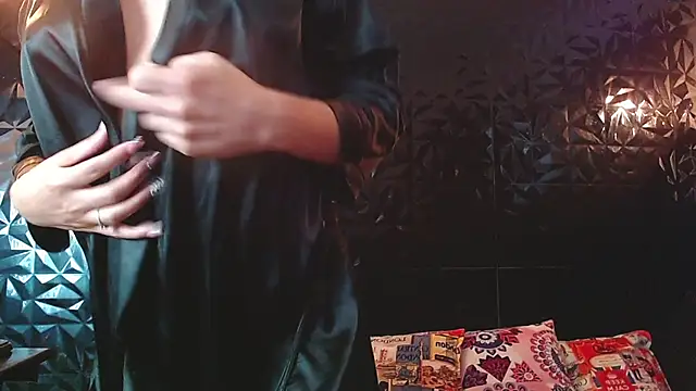 PINK  LOLA1 online show from 11, 2, 2026