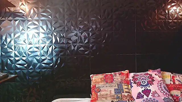 PINK  LOLA1 online show from 17, 3, 2026