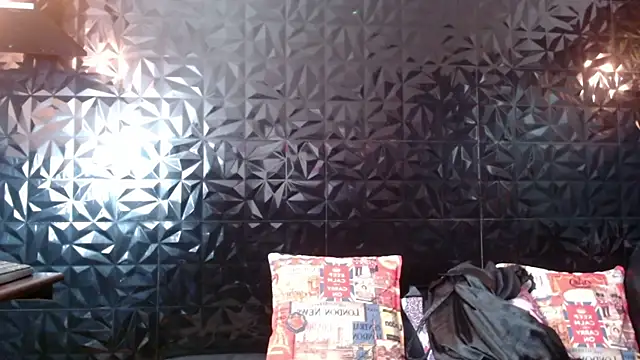 PINK  LOLA1 online show from 8, 9, 2025