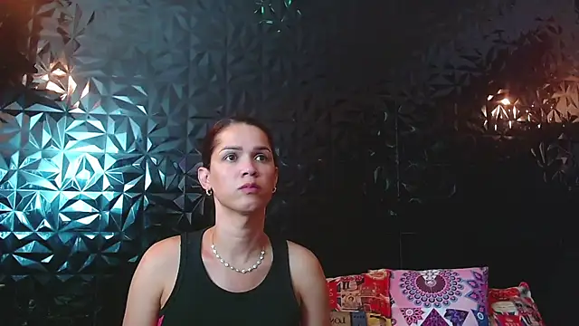 PINK  LOLA1 online show from 26, 9, 2025