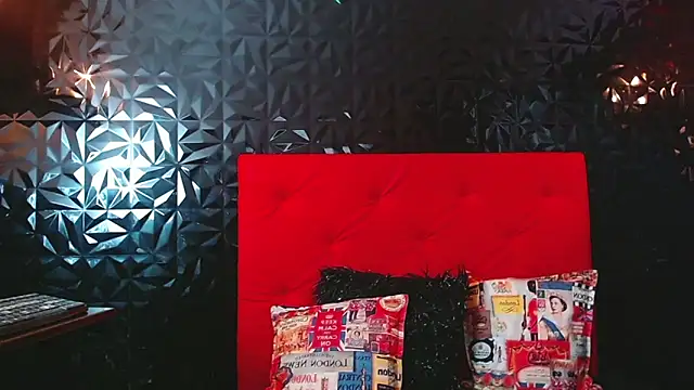 PINK  LOLA1 online show from 22, 3, 2025