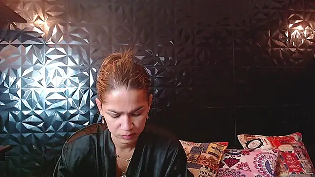 PINK  LOLA1 online show from 13, 2, 2026