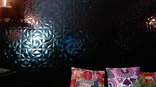 PINK  LOLA1 online show from 9, 9, 2025