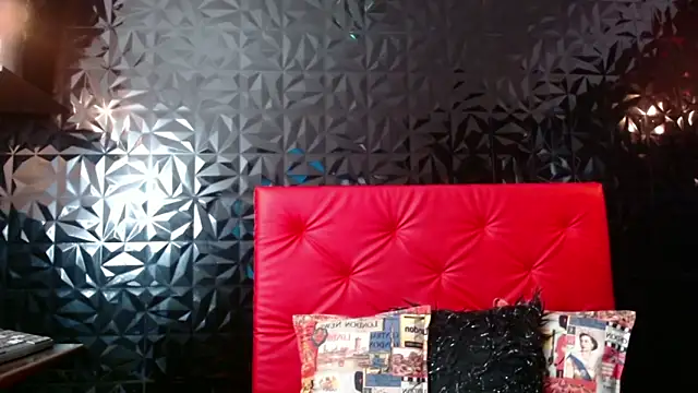 PINK  LOLA1 online show from 21, 3, 2025