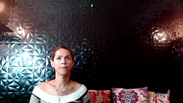 PINK  LOLA1 online show from 3, 3, 2026