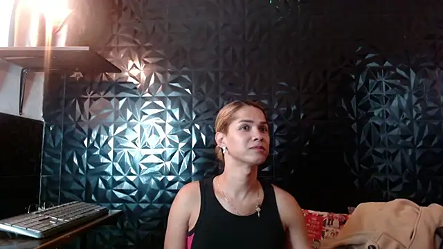 PINK  LOLA1 online show from 9, 6, 2026