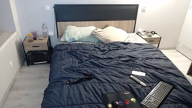 missthon0 online show from 5, 10, 2025