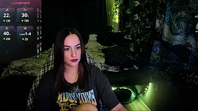 Selbi Paine online show from 31, 1, 2025