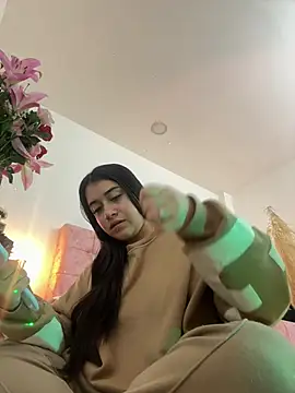 KallyMyller1 online show from 17, 2, 2025