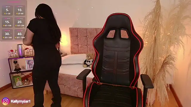 KallyMyller1 online show from 11, 2, 2025