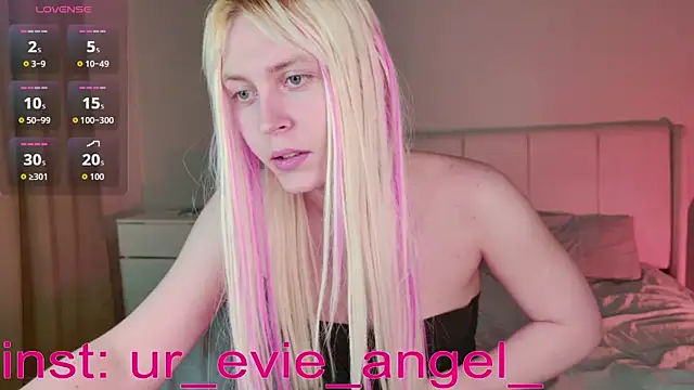 Evelyn rabbit online show from 19, 3, 2026