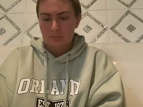 Alyssa rhoades online show from 27, 1, 2025