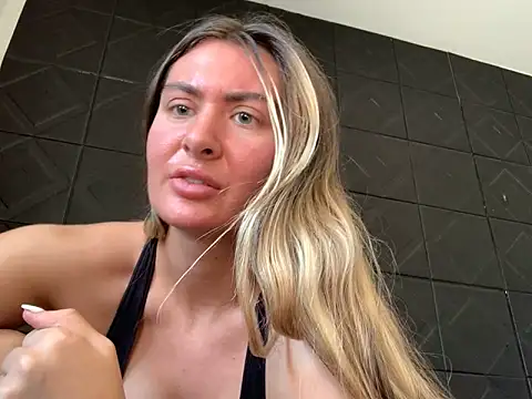 Alyssa rhoades online show from 23, 2, 2025