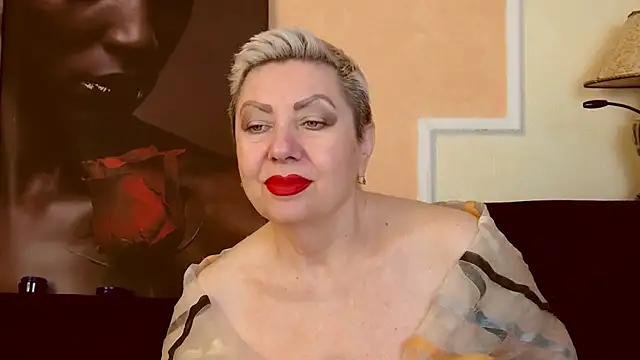 LadyPosh online show from 7, 11, 2025