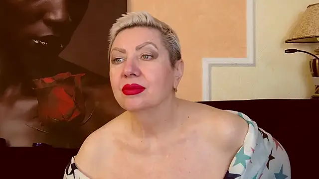 LadyPosh online show from 5, 11, 2025