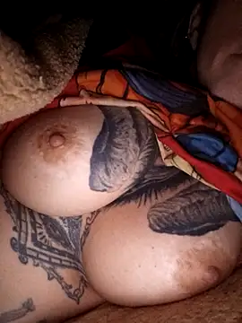 vamporasuccubus19777 online show from 12, 4, 2026