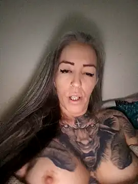 vamporasuccubus19777 online show from 15, 5, 2026