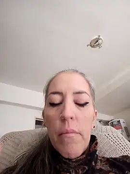 vamporasuccubus19777 online show from 25, 9, 2025