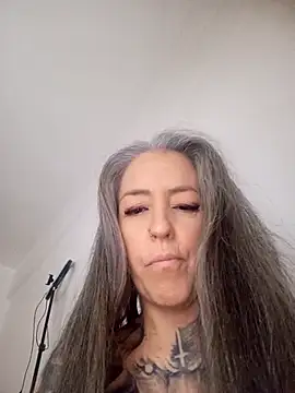 vamporasuccubus19777 online show from 9, 3, 2026