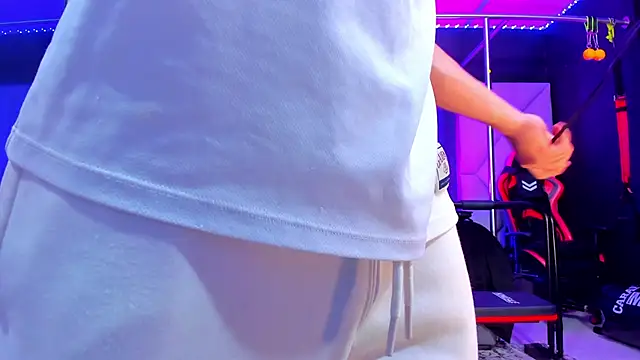 Aydenmiller96 online show from 8, 11, 2025