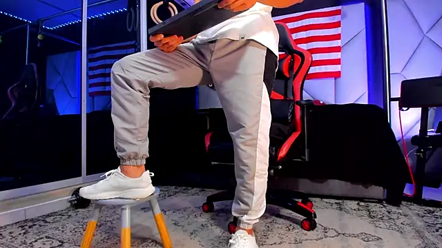 Aydenmiller96 online show from 25, 9, 2025