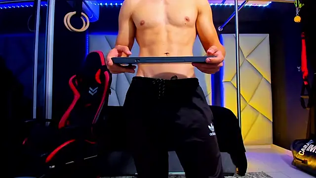 Aydenmiller96 online show from 6, 2, 2026