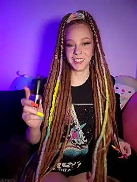 LucidLucy online show from 10, 4, 2026