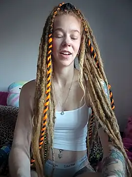 LucidLucy online show from 4, 11, 2025