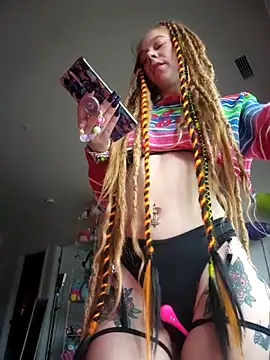 LucidLucy online show from 21, 10, 2025