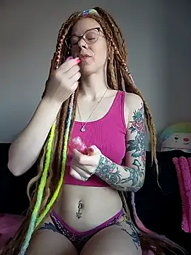 LucidLucy online show from 17, 2, 2026