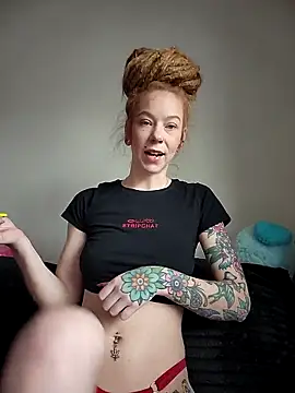 LucidLucy online show from 26, 2, 2026