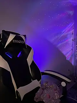 thebrattygoddess online show from 10, 3, 2025