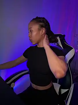 thebrattygoddess online show from 2, 3, 2025