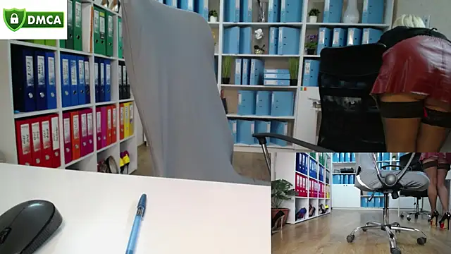 Snapshot of secret-office chatting on 8, 4, 2026 secret-office online show from 8, 4, 2026