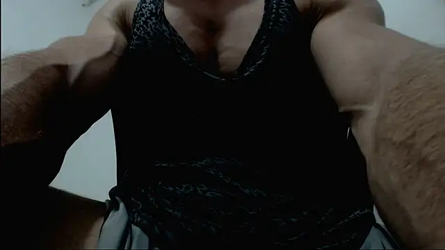 sexy fit guy on cam online show from 19, 2, 2026