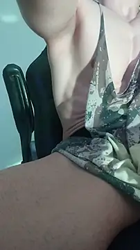 sexy fit guy on cam online show from 26, 4, 2026