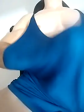 sexy fit guy on cam online show from 6, 3, 2025